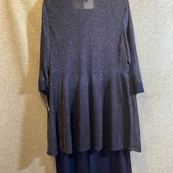 44.  R&M Richards Navy Blue & Silver Sparkle Set. Size 20W - Picture 3 of 4